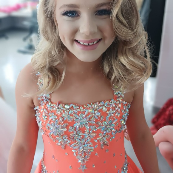 Girls pageant ball gown size 14 coral - Picture 2 of 5